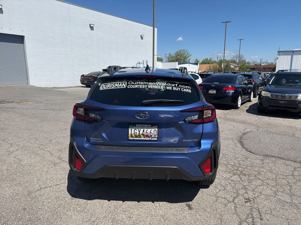 Used 2025 Subaru Crosstrek 2.0i Premium image 4