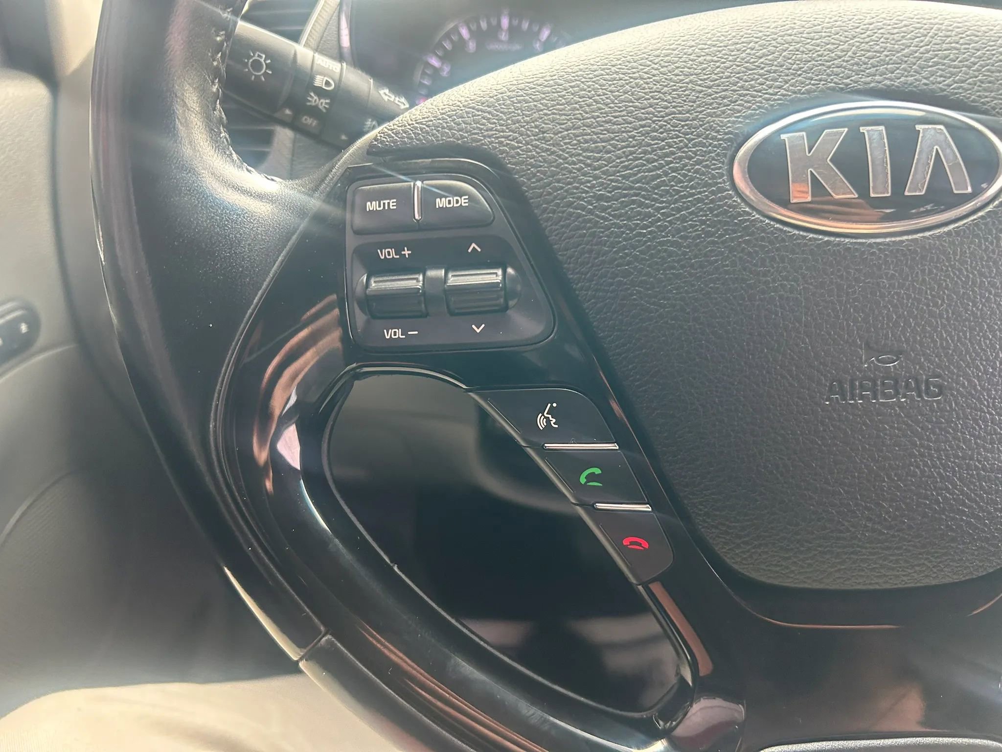 Used 2018 Kia Forte EX w/ EX Premium Plus Package FWD image 6