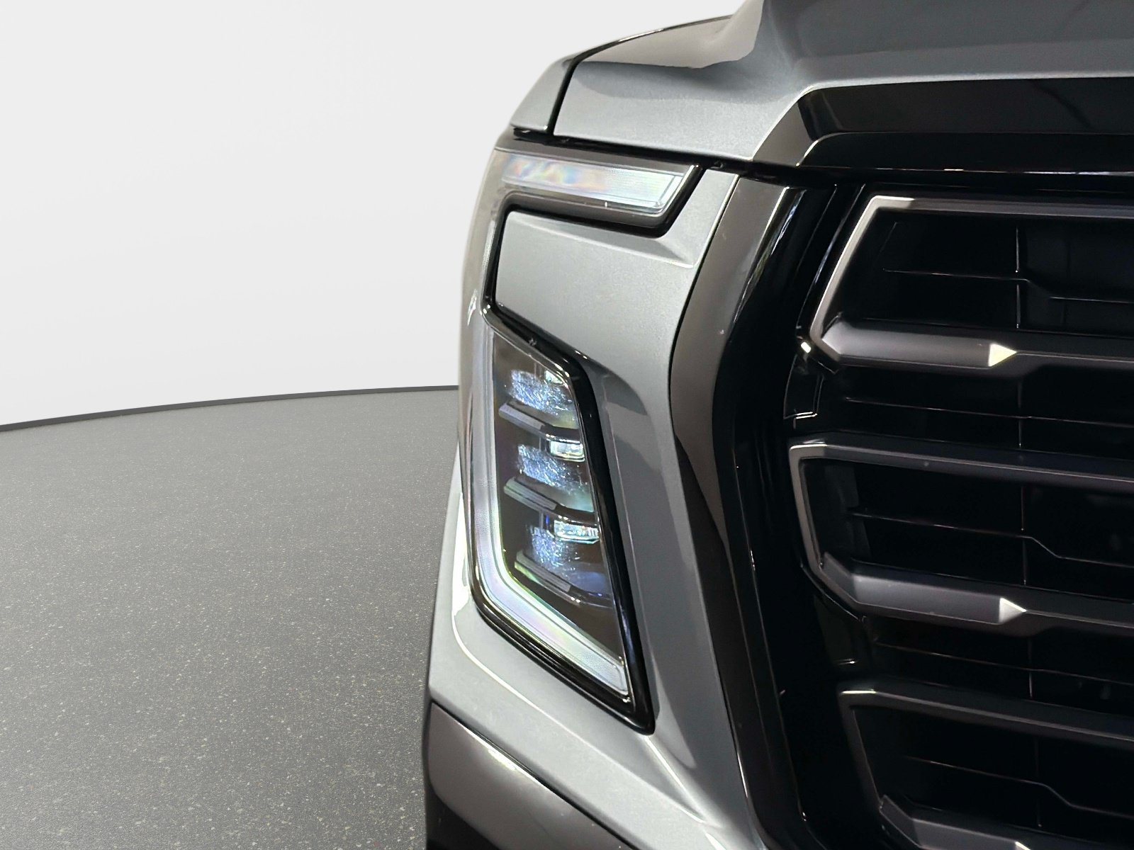 Used 2026 GMC Yukon AT4 Ultimate AWD/4WD image 9