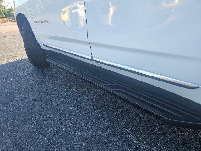 Used 2024 GMC Yukon Denali RWD image 45