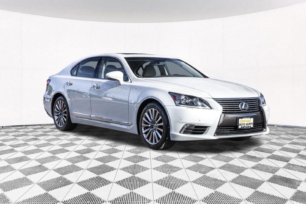 Used 2014 Lexus LS 460 AWD w/ Comfort Package image 12