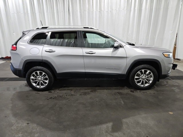 Used 2019 Jeep Cherokee Latitude Plus w/ Comfort/Convenience Group image 2