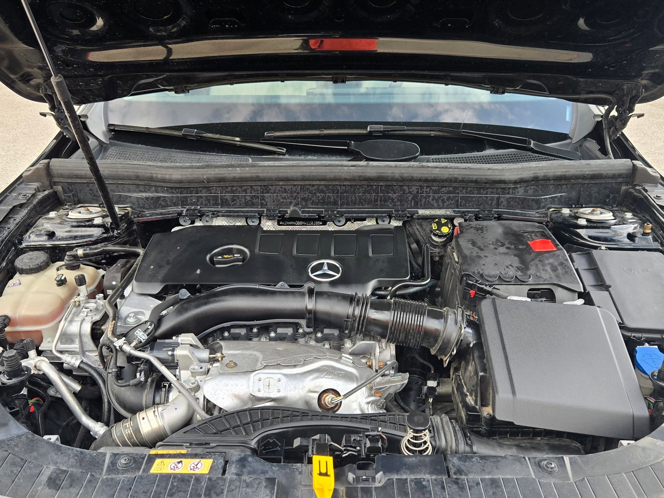 Used 2021 Mercedes-Benz GLB 250 image 32