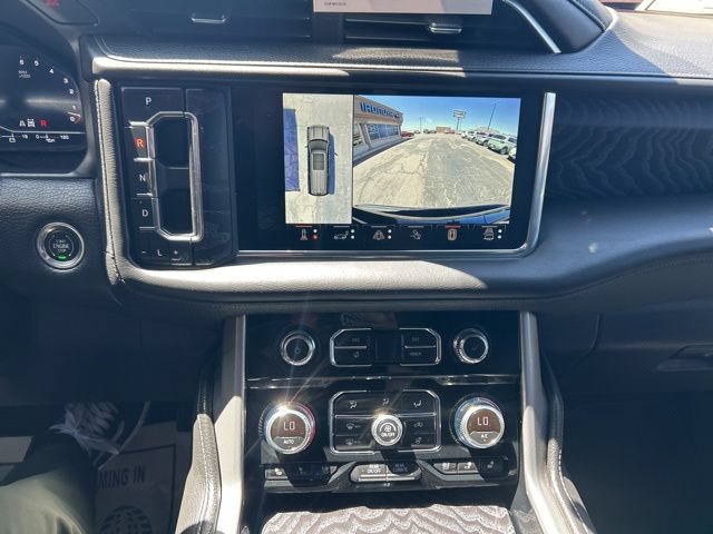 Used 2023 GMC Yukon Denali w/ Advanced Technology Package AWD/4WD image 22