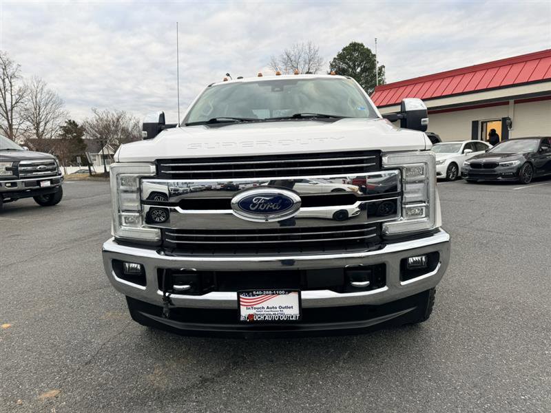 Used 2017 Ford F350 Lariat w/ Lariat Ultimate Package image 2