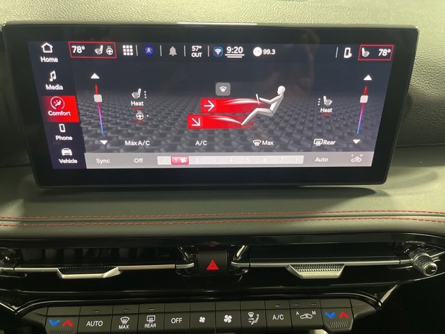 Used 2023 Dodge Hornet GT w/ Tech Pack w/o Parking image 15