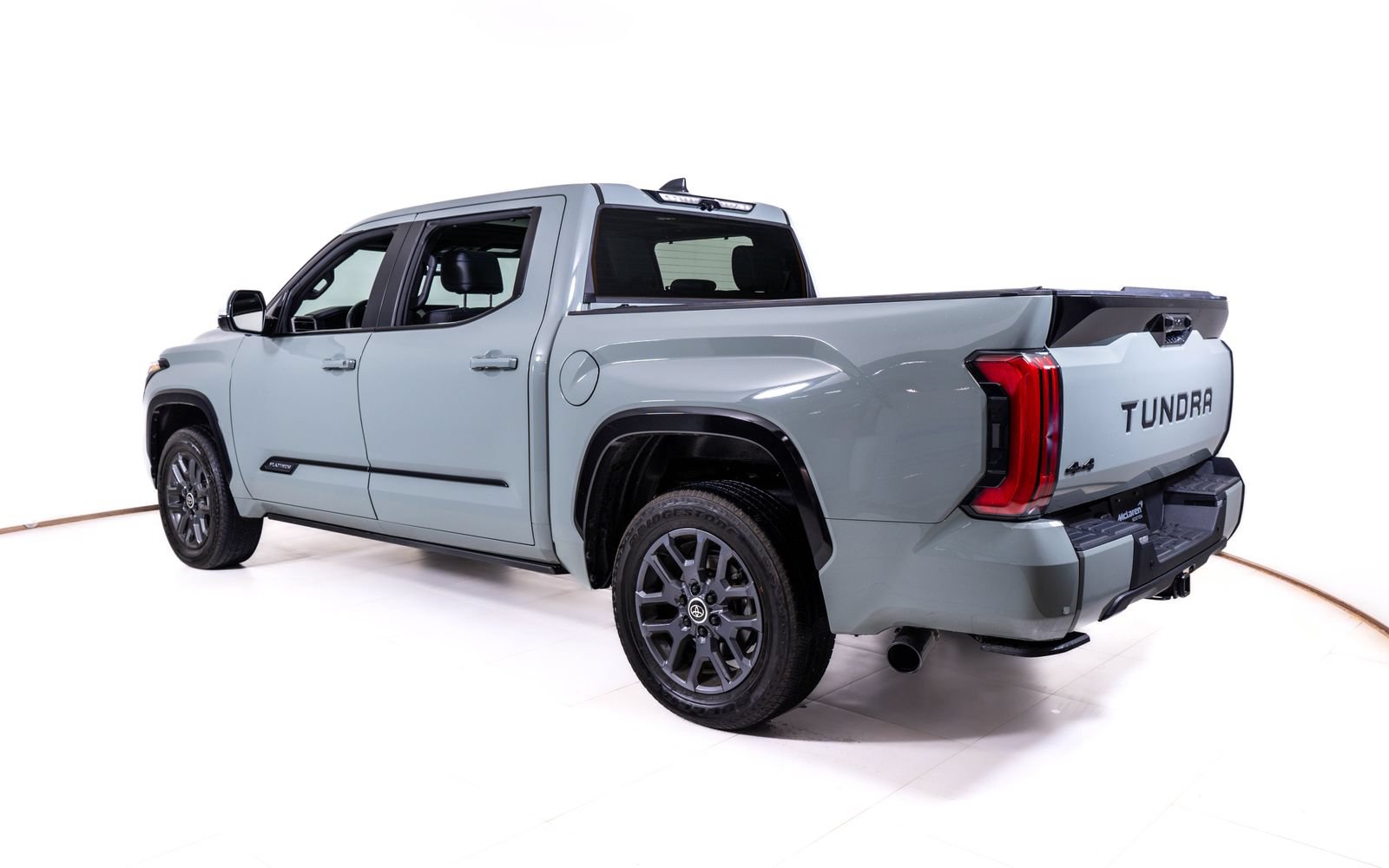 Used 2024 Toyota Tundra Platinum AWD/4WD image 3