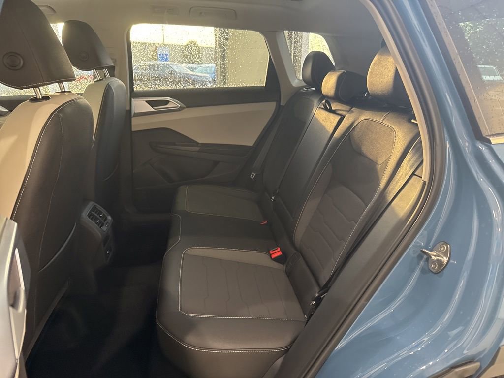 New 2025 Volkswagen Taos SE image 17