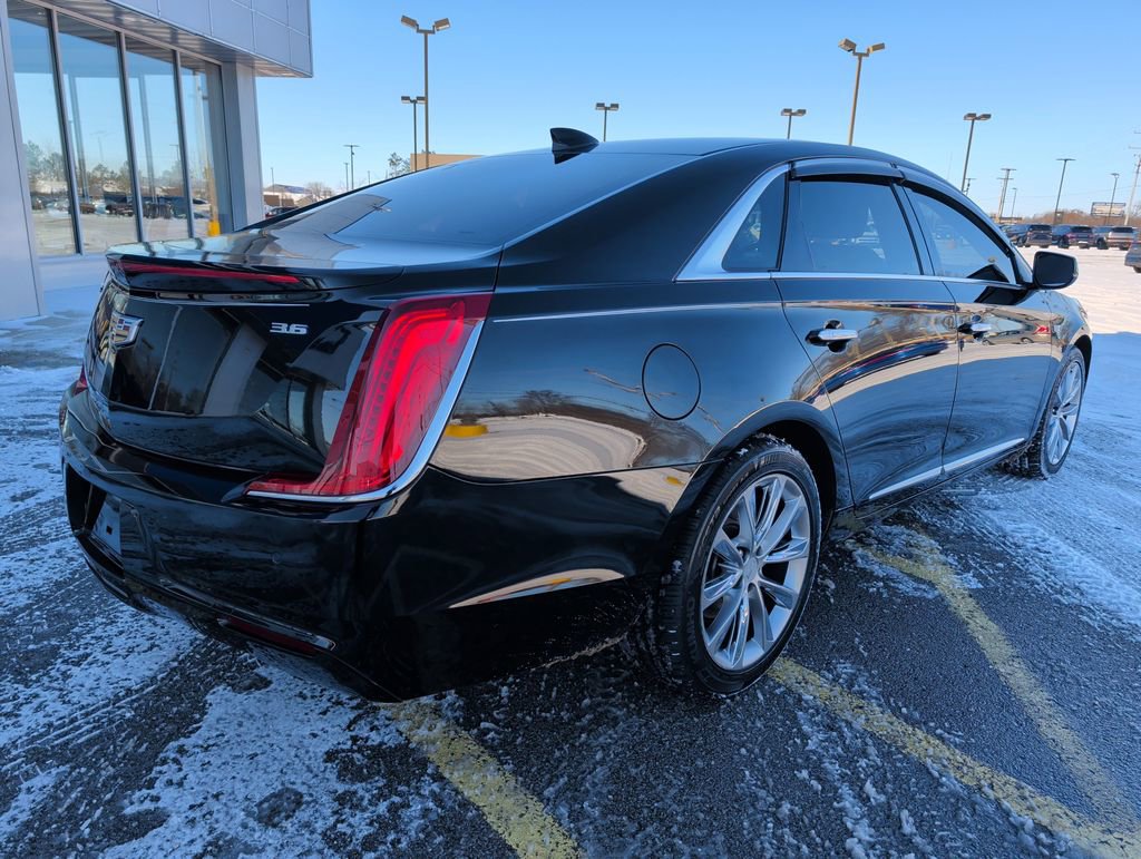 Used 2019 Cadillac XTS image 7