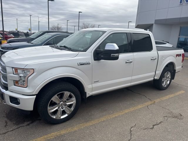 Used 2016 Ford F150 Platinum w/ Equipment Group 701A Luxury image 3