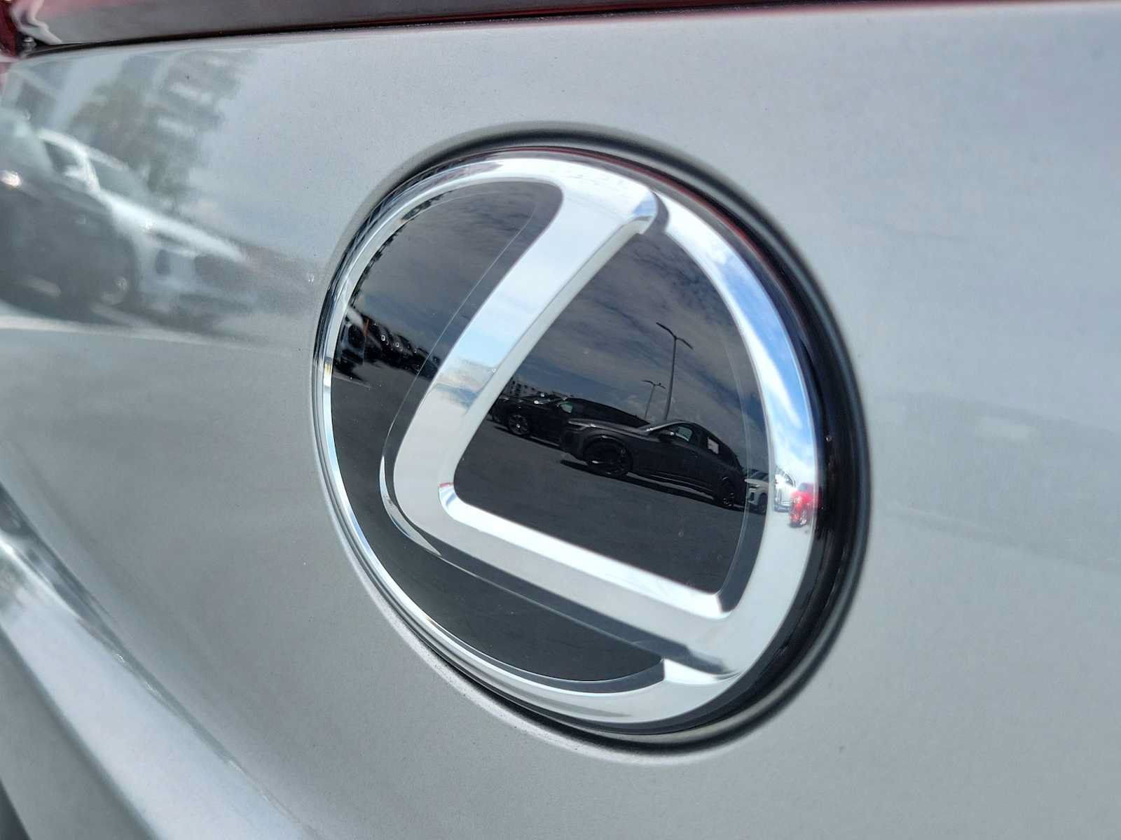 Used 2021 Lexus UX 200 w/ Accessory Package (Z1) FWD image 11