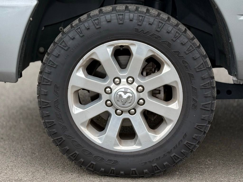 Used 2023 RAM 2500 Laramie AWD/4WD image 9