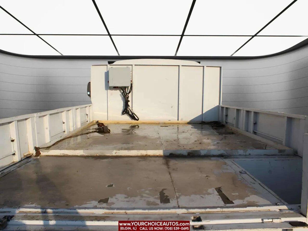 Used 2011 Ford E-450 and Econoline 450 Super Duty image 20