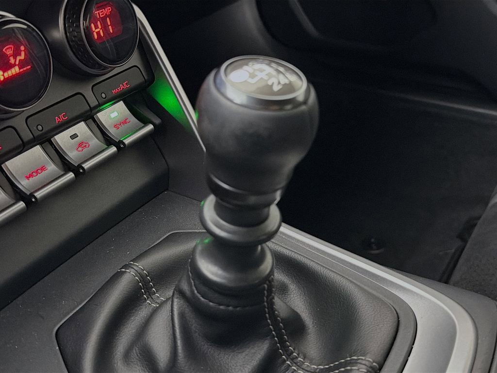 Used 2024 Toyota GR86 Premium image 17