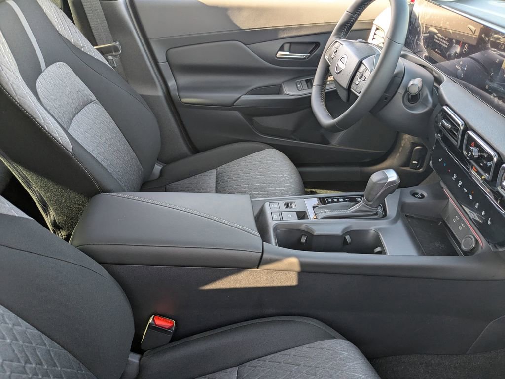 New 2026 Nissan Sentra SV w/ SV Convenience Package FWD image 30