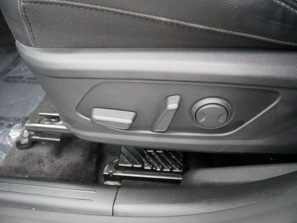 Used 2022 Hyundai Tucson Limited AWD/4WD image 15