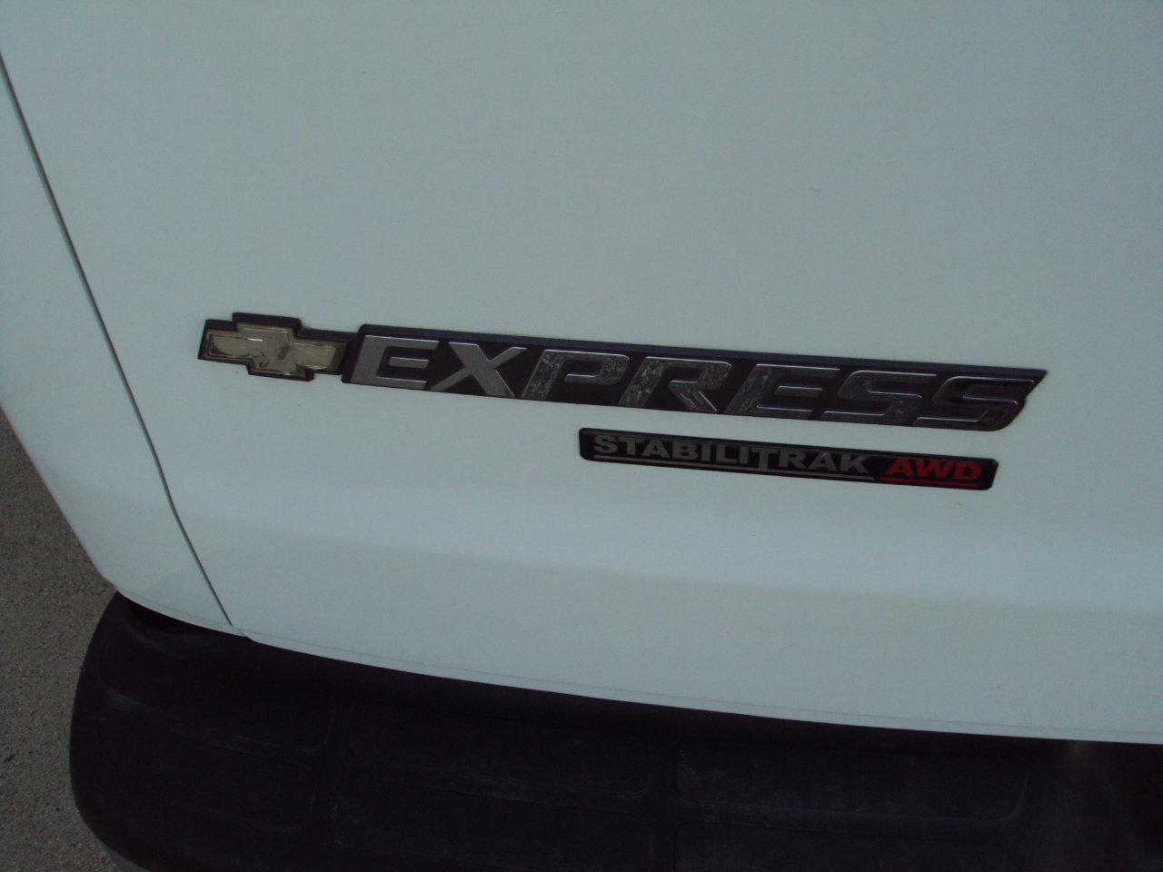 Used 2014 Chevrolet Express 1500 LT w/ LT Preferred Equipment Group AWD/4WD image 32