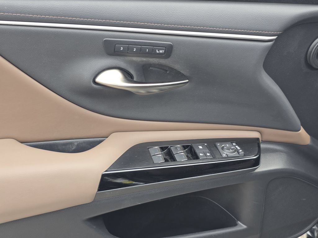 Certified 2023 Lexus ES 350 w/ Premium Package FWD image 29