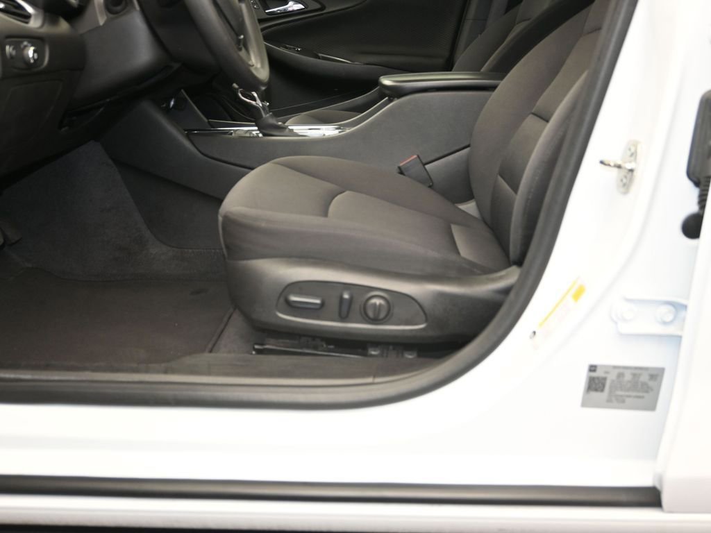Used 2024 Chevrolet Malibu LT FWD image 21