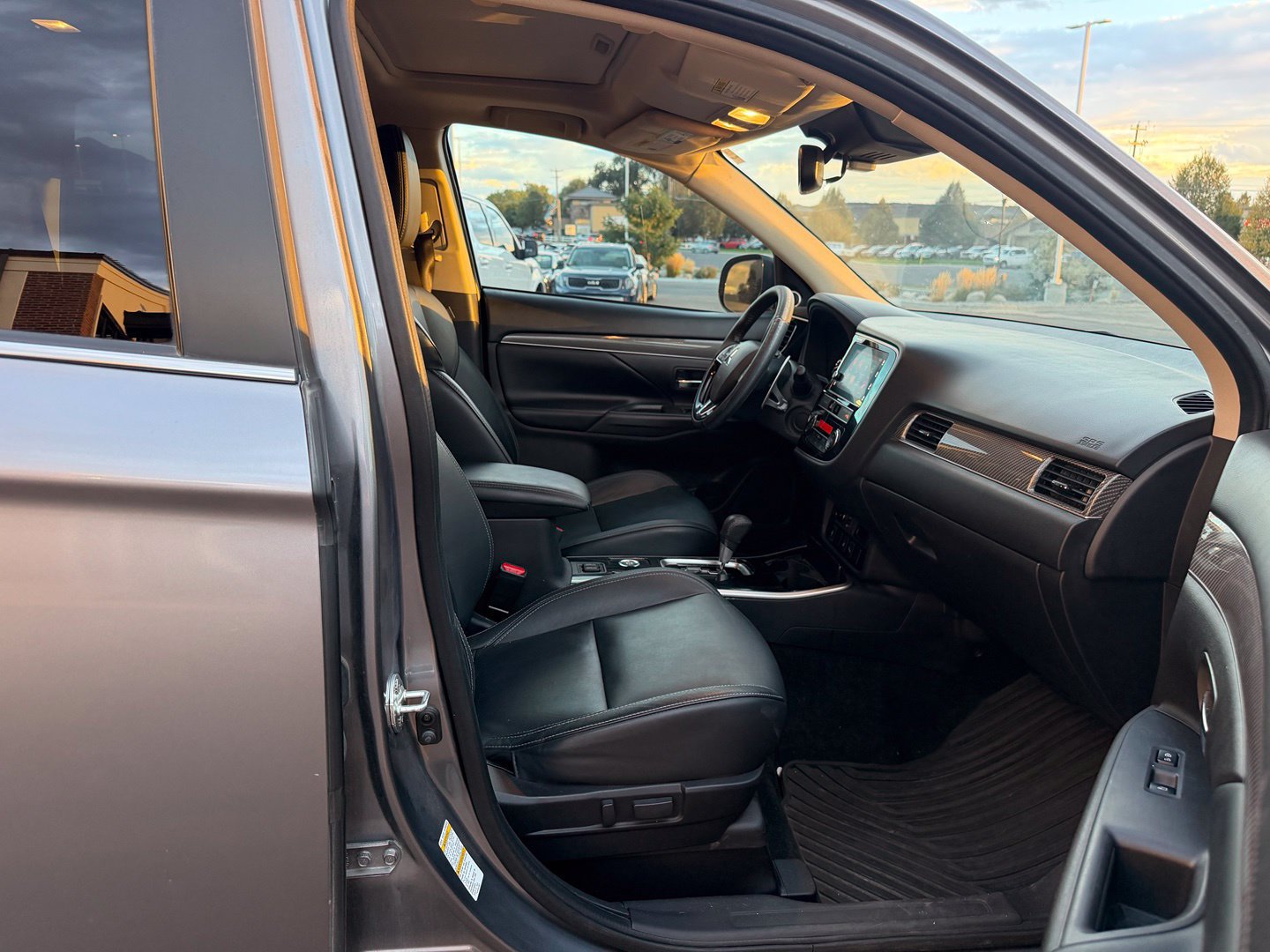 Used 2019 Mitsubishi Outlander GT AWD/4WD image 24