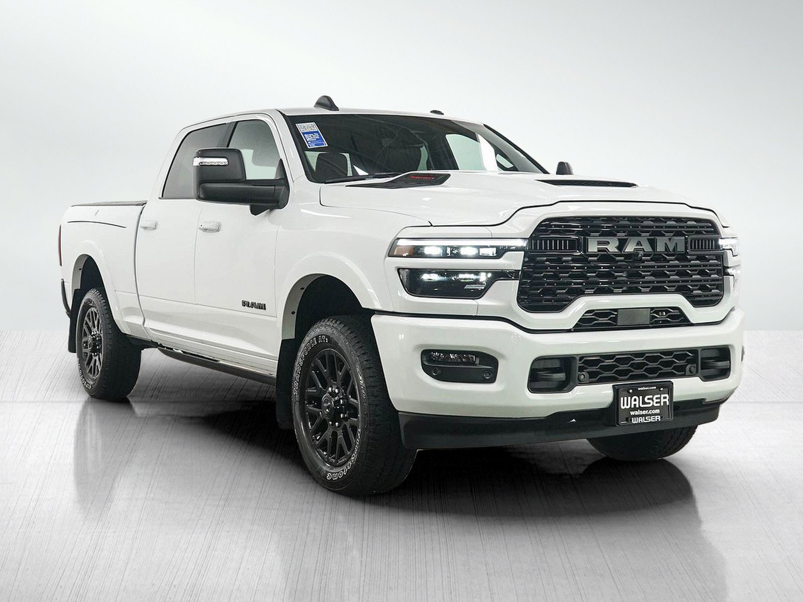 Used 2025 RAM 3500 Limited AWD/4WD image 7