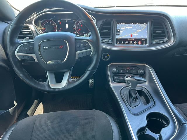 Used 2016 Dodge Challenger R/T Scat Pack RWD image 3