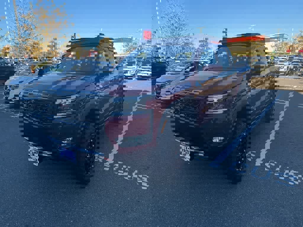 New 2025 Nissan Frontier PRO-4X w/ Pro Convenience Package image 3