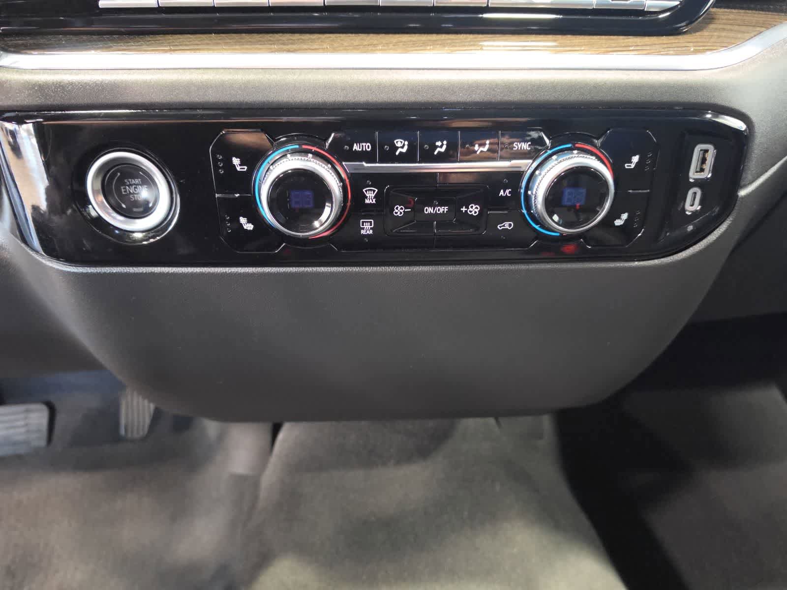Used 2024 GMC Sierra 1500 Elevation AWD/4WD image 19