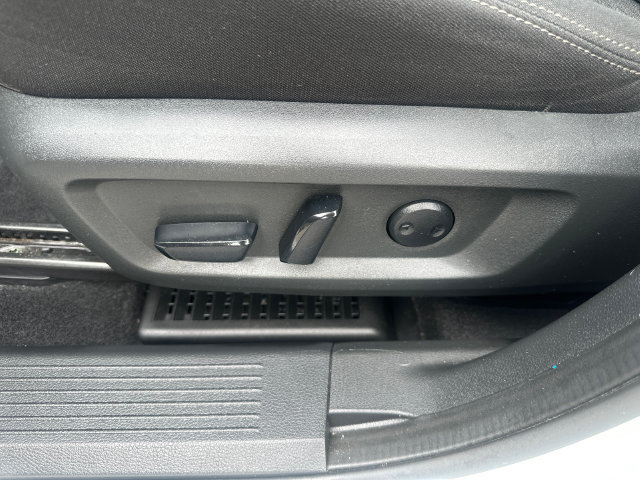 Used 2022 Nissan Rogue SV AWD/4WD image 29