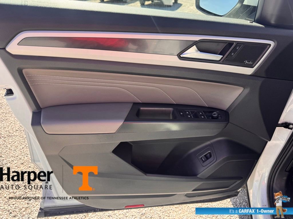 Used 2023 Volkswagen Atlas SEL Premium image 19