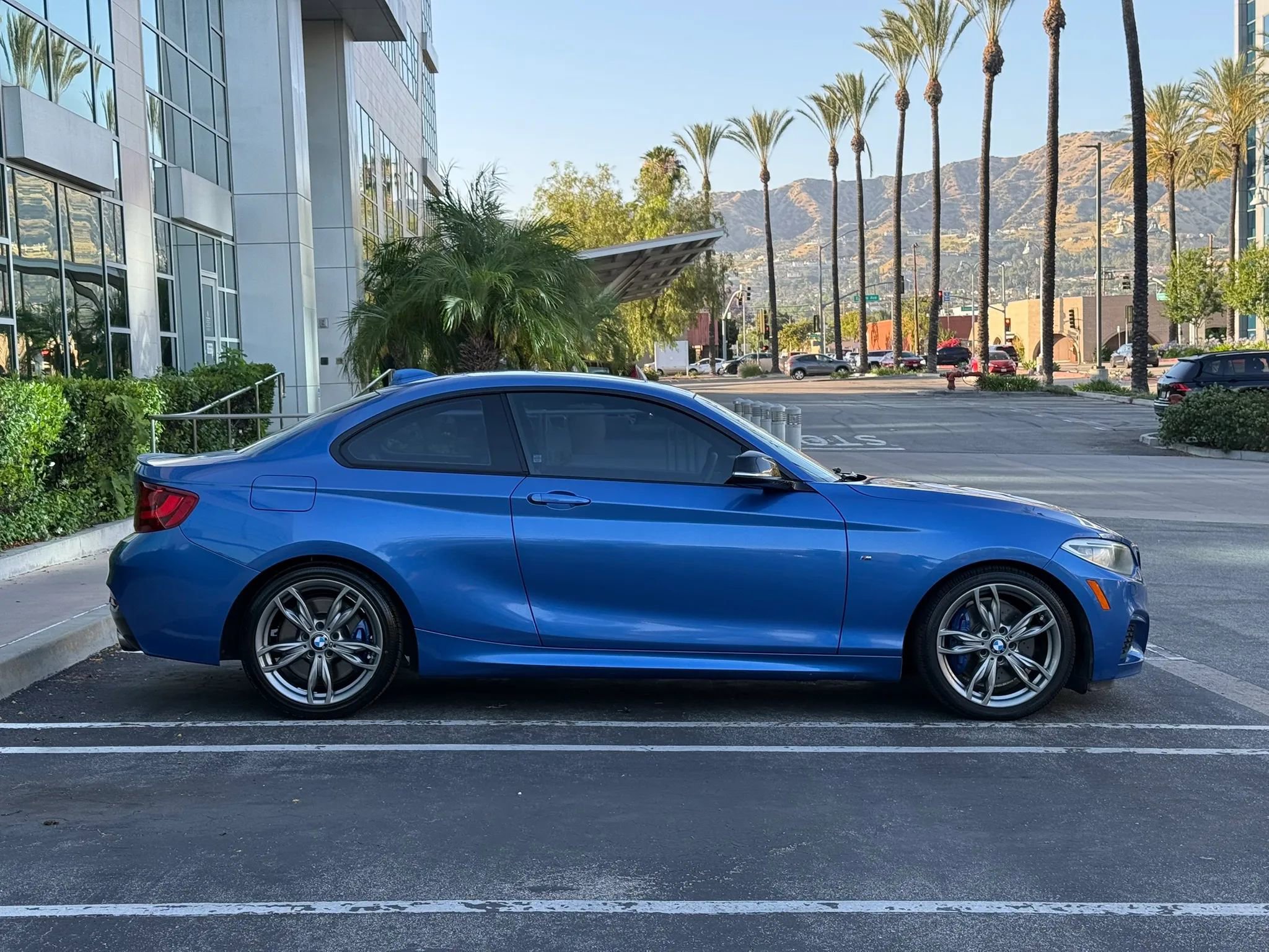 Used 2014 BMW M235i Coupe RWD image 6