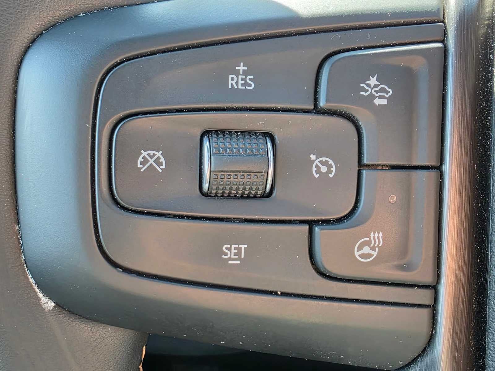 Used 2023 GMC Yukon AT4 w/ AT4 Premium Plus Package AWD/4WD image 33