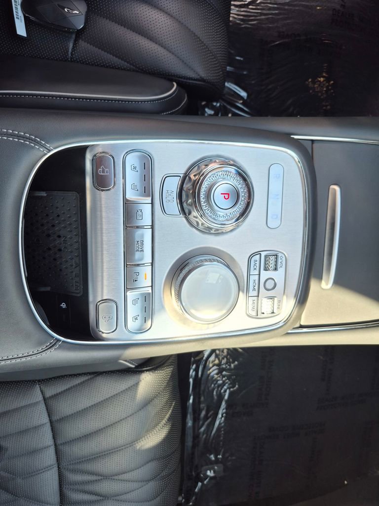 Used 2023 Genesis G90 3.5T image 22