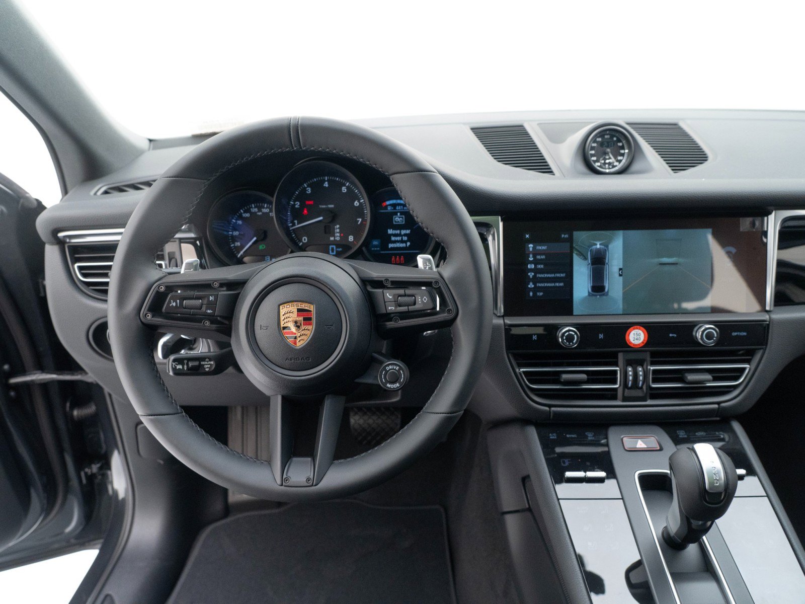 New 2026 Porsche Macan image 32