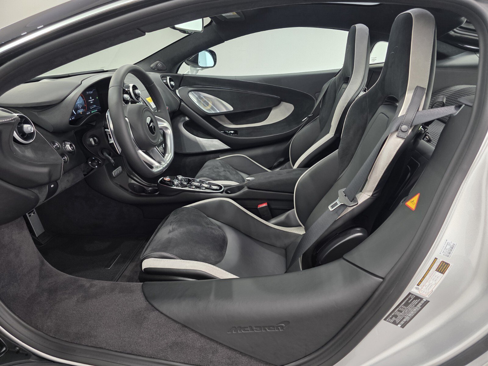 New 2027 McLaren GTS RWD image 6