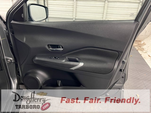 Used 2024 Nissan Kicks SV image 39