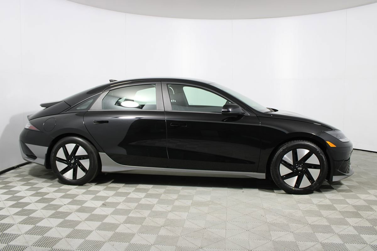 Used 2024 Hyundai Ioniq 6 SE image 29