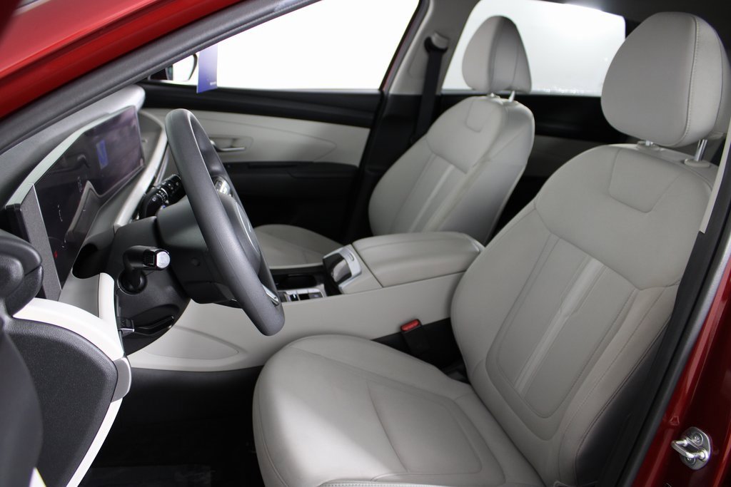 Certified 2025 Hyundai Tucson SEL image 16