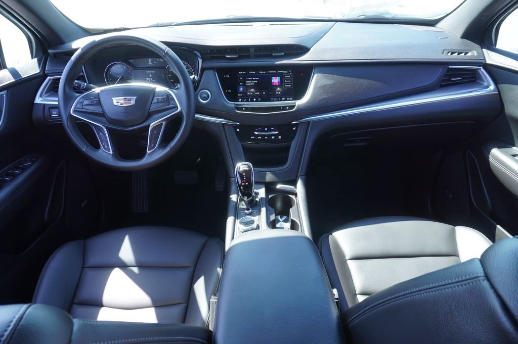 Certified 2024 Cadillac XT5 Luxury image 11