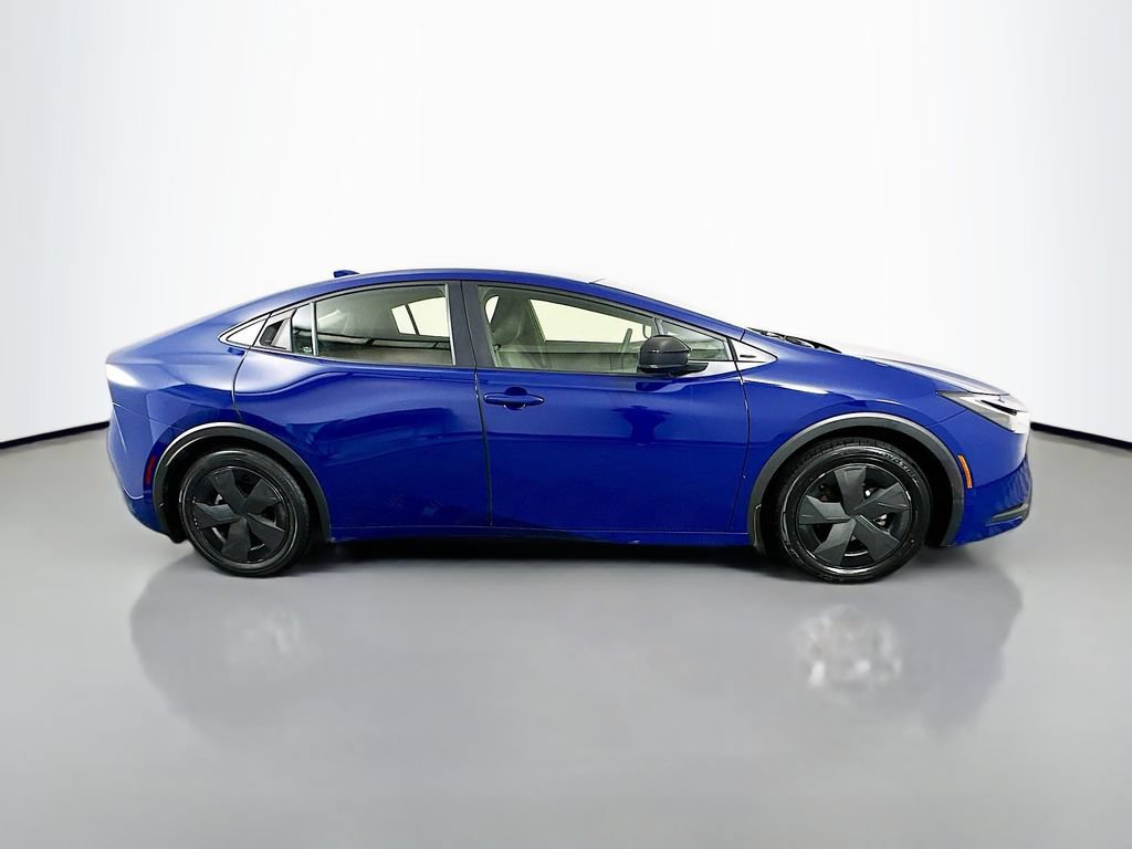 Certified 2024 Toyota Prius LE FWD image 4