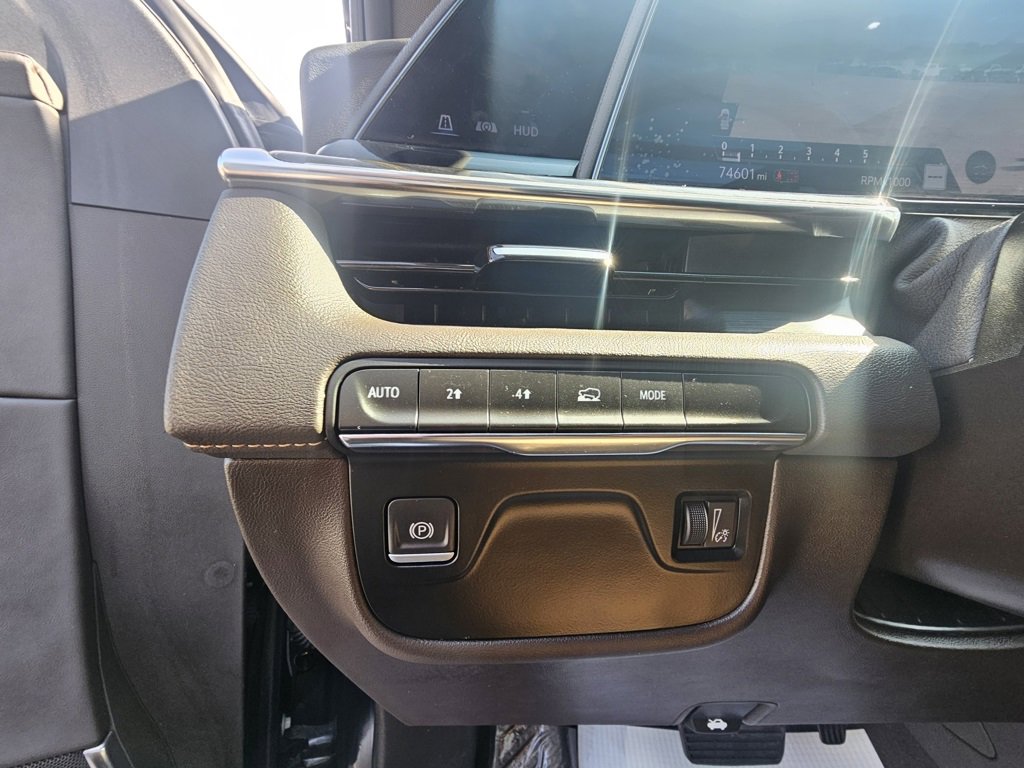 Used 2023 Cadillac Escalade Premium Luxury w/ LPO, Radiant Package image 25