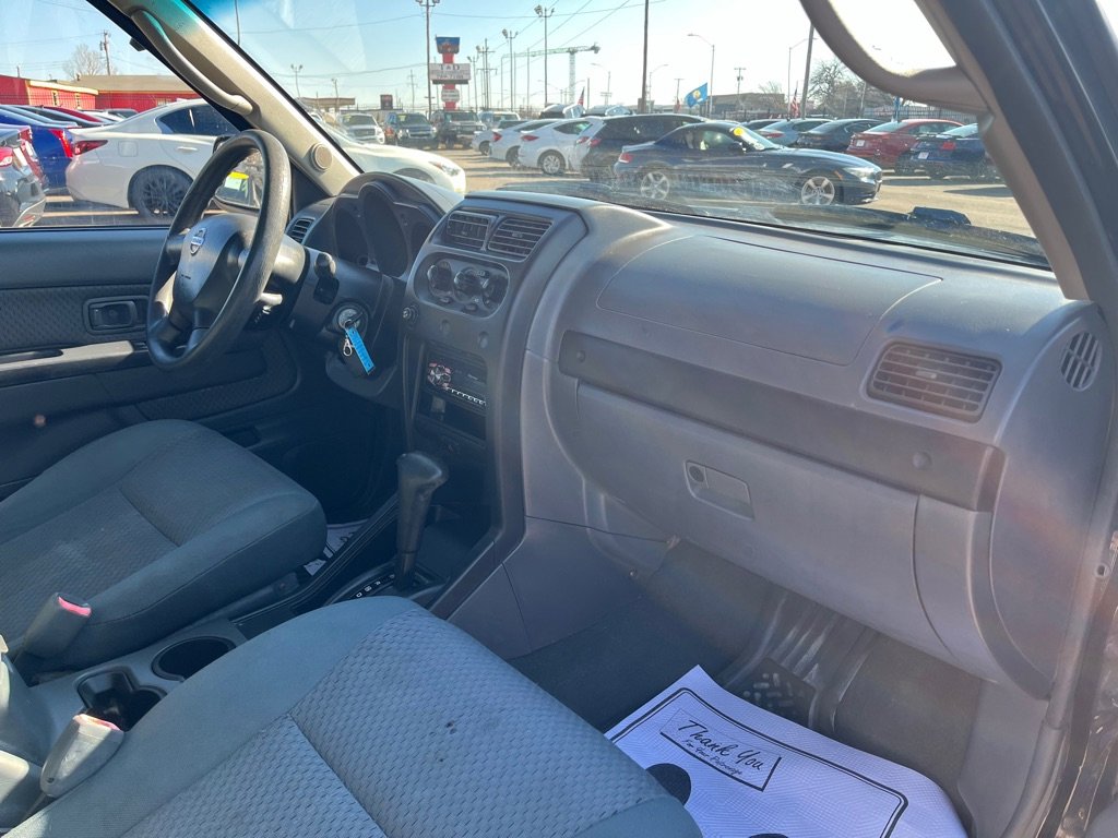 Used 2004 Nissan Xterra XE image 17