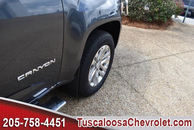 Used 2016 GMC Canyon SLT image 12