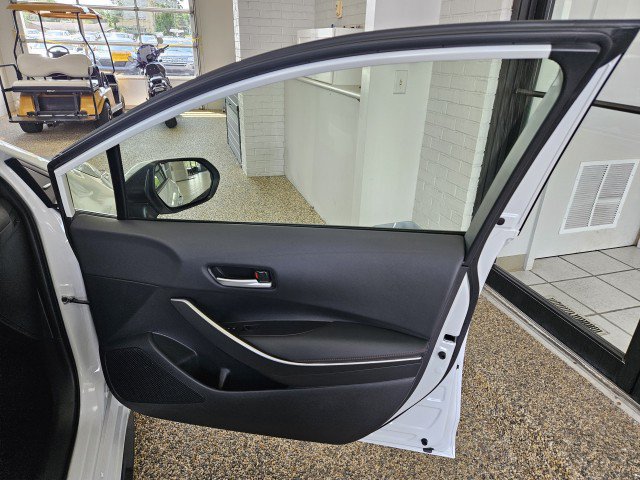 Used 2023 Toyota Corolla SE FWD image 13