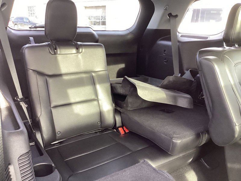 Used 2021 Ford Explorer XLT w/ Equipment Group 202A image 15