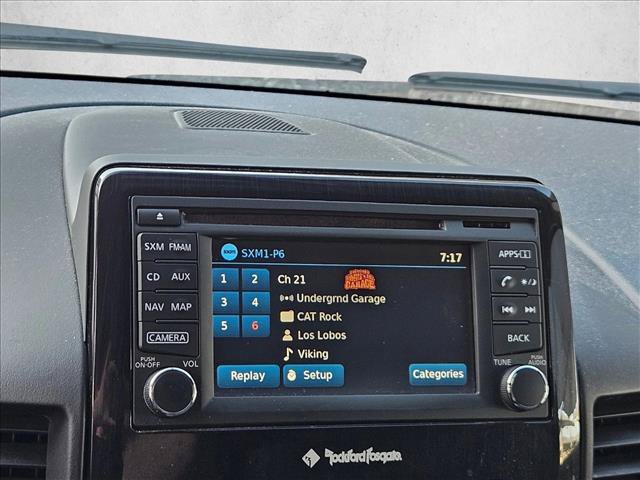 Used 2015 Nissan Titan SV w/ SV Value Truck Package AWD/4WD image 12
