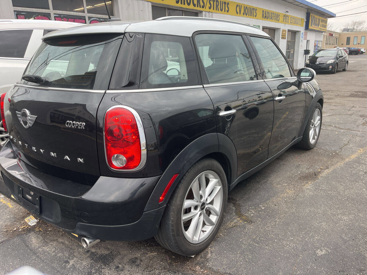 Used 2013 MINI Cooper Countryman FWD image 6