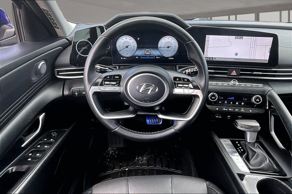 Used 2023 Hyundai Elantra Limited w/ Cargo Package FWD image 8