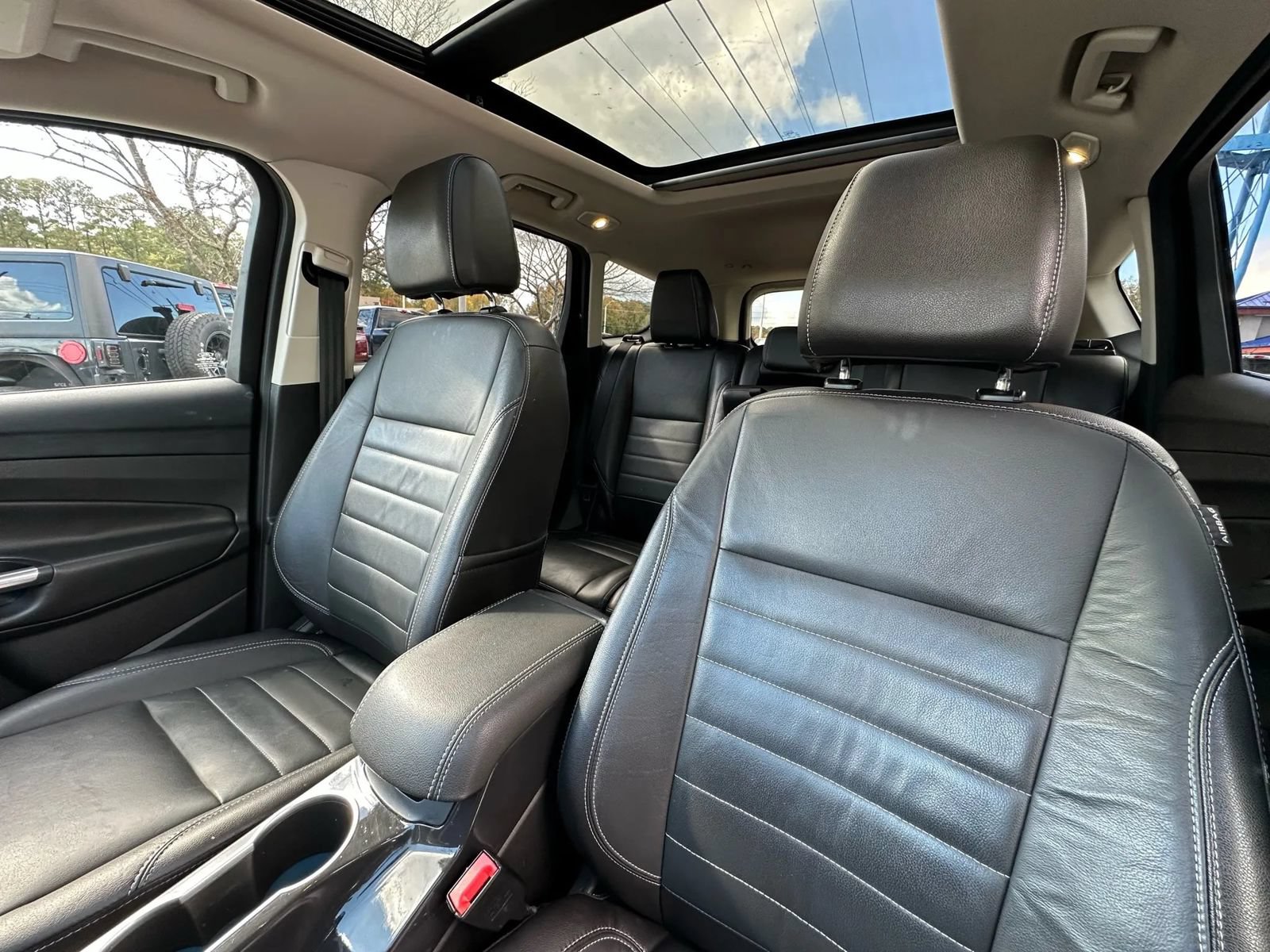 Used 2016 Ford Escape Titanium AWD/4WD image 9