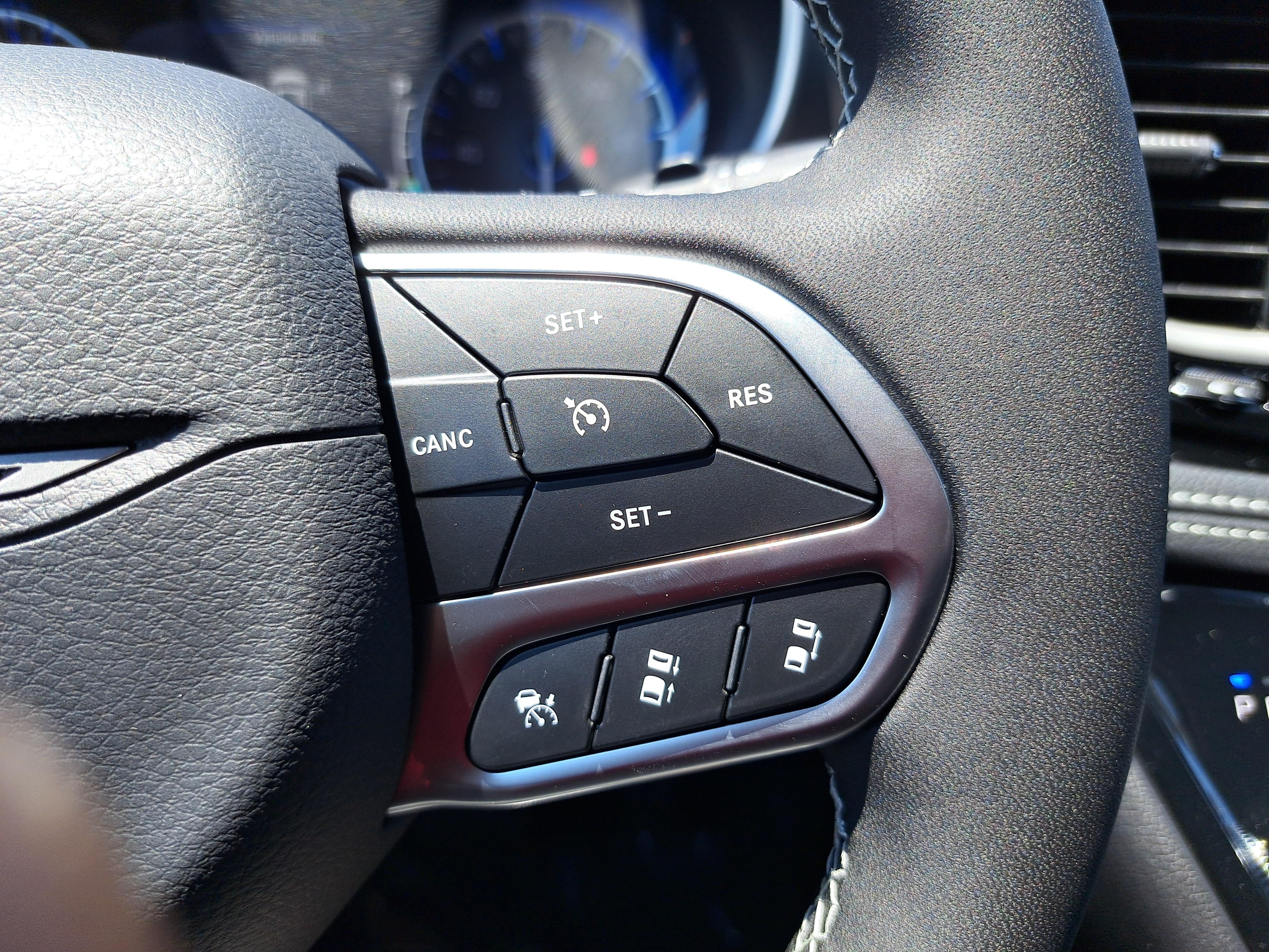 New 2027 Chrysler Pacifica Select FWD image 20